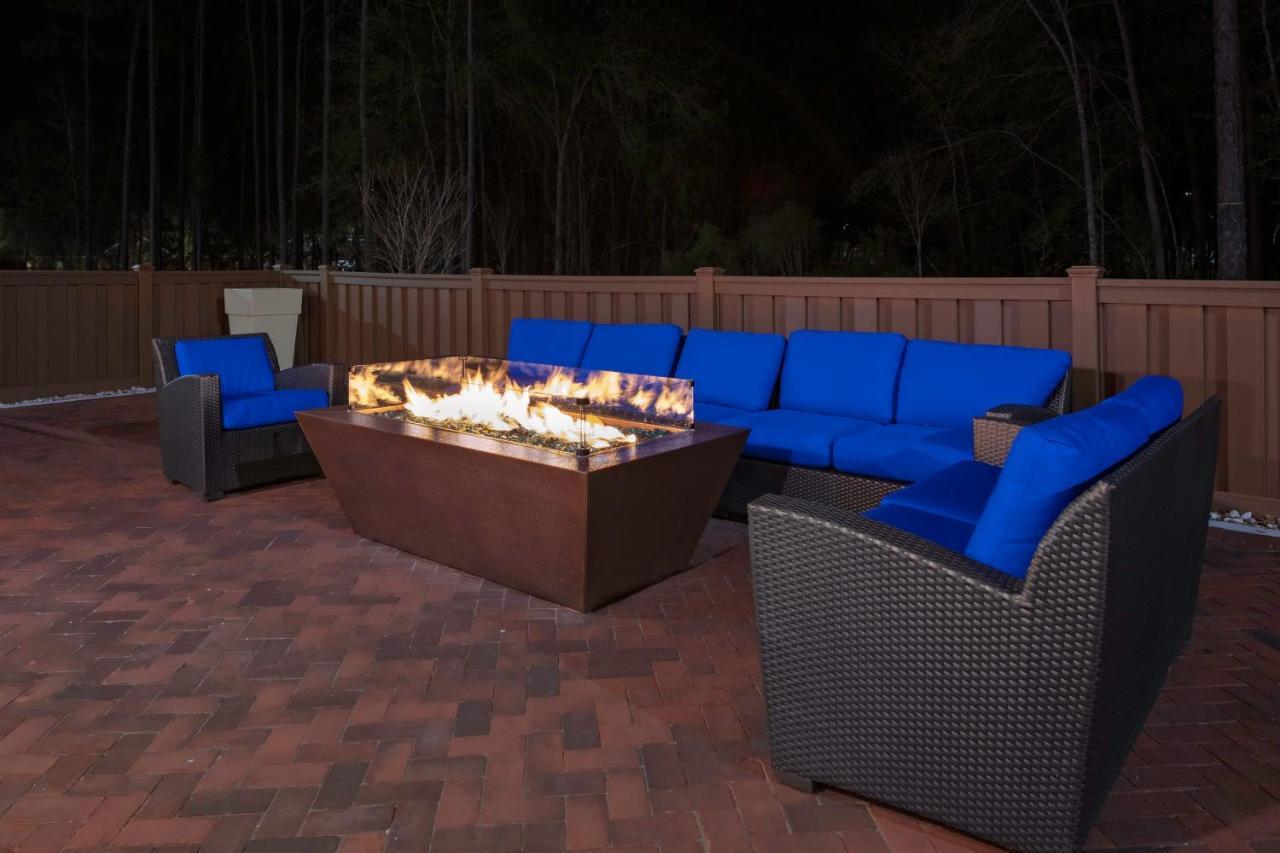 Holiday Inn Express & Suites Wilmington West - Medical Park By Ihg Bagian luar foto