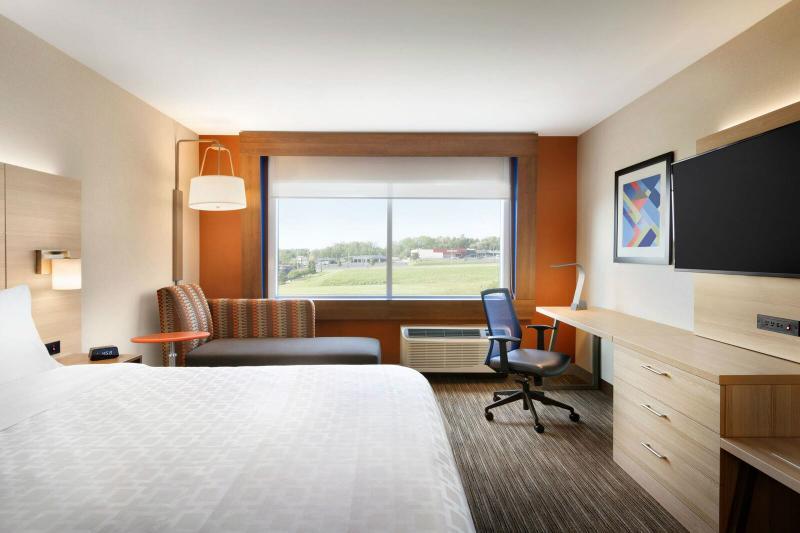 Holiday Inn Express & Suites Wilmington West - Medical Park By Ihg Bagian luar foto